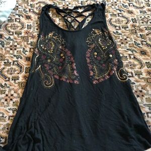 Designed stringed back tank top